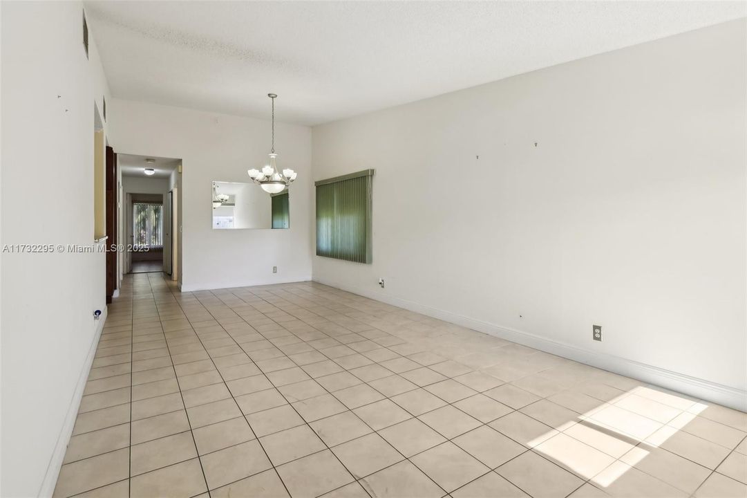 Recently Sold: $260,000 (2 beds, 2 baths, 1107 Square Feet)