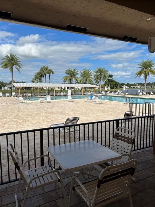 Recently Sold: $260,000 (2 beds, 2 baths, 1107 Square Feet)