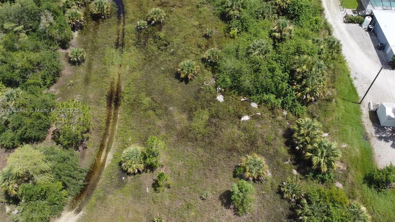 En Venta: $158,000 (2.73 acres)