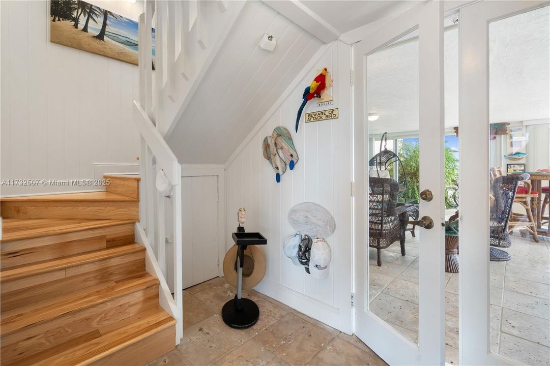 На продажу: $2,150,000 (3 спален, 2 ванн, 2127 Квадратных фут)