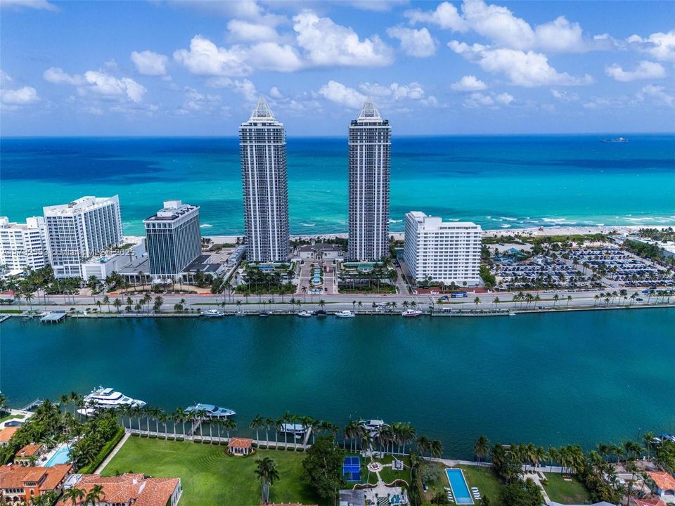 Recently Rented: $7,000 (2 beds, 2 baths, 1380 Square Feet)