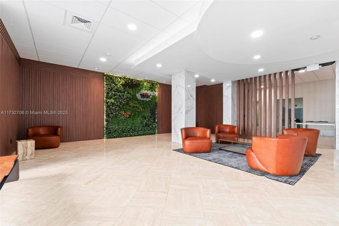 На продажу: $210,000 (0 спален, 1 ванн, 595 Квадратных фут)