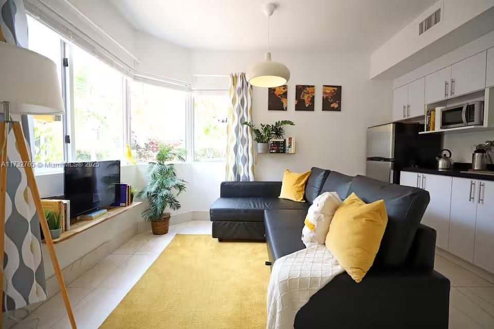 На продажу: $4,650,000 (0 спален, 0 ванн, 0 Квадратных фут)