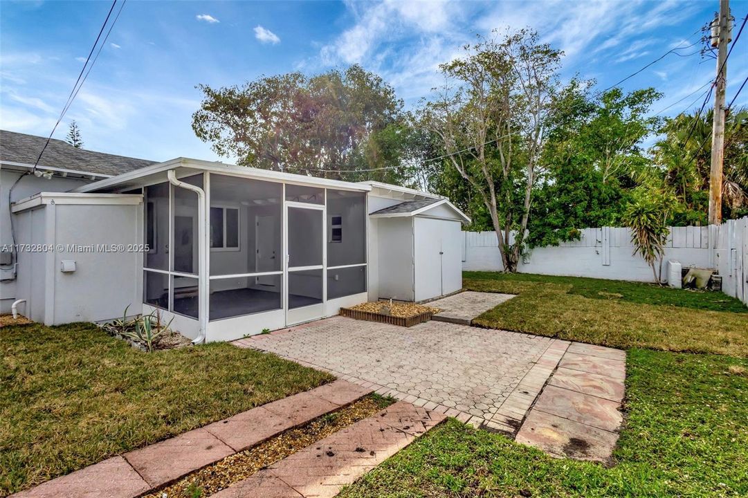 Недавно продано: $799,000 (3 спален, 1 ванн, 1413 Квадратных фут)