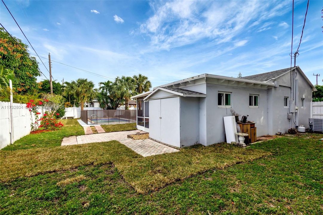 Недавно продано: $799,000 (3 спален, 1 ванн, 1413 Квадратных фут)