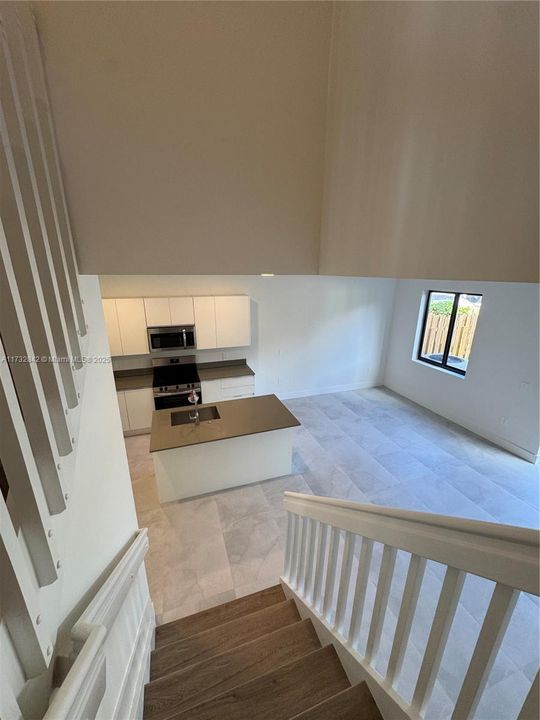 Vendido Recientemente: $400,000 (3 camas, 2 baños, 1808 Pies cuadrados)