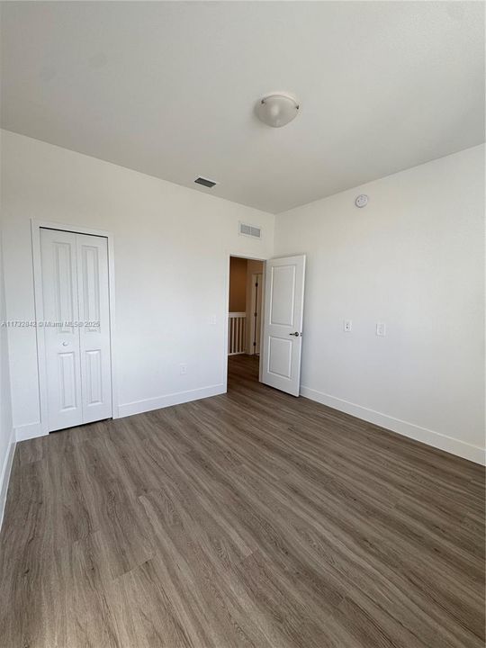 Vendido Recientemente: $400,000 (3 camas, 2 baños, 1808 Pies cuadrados)