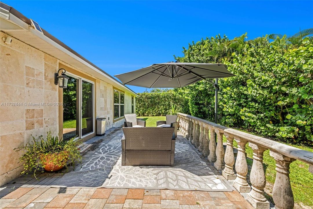 Activo con contrato: $4,000 (3 camas, 2 baños, 0 Pies cuadrados)