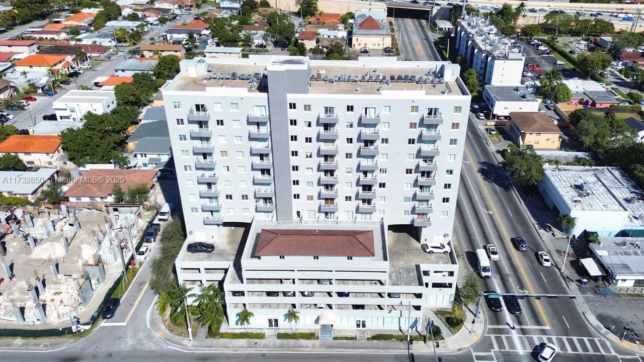 Недавно продано: $355,000 (3 спален, 2 ванн, 1161 Квадратных фут)