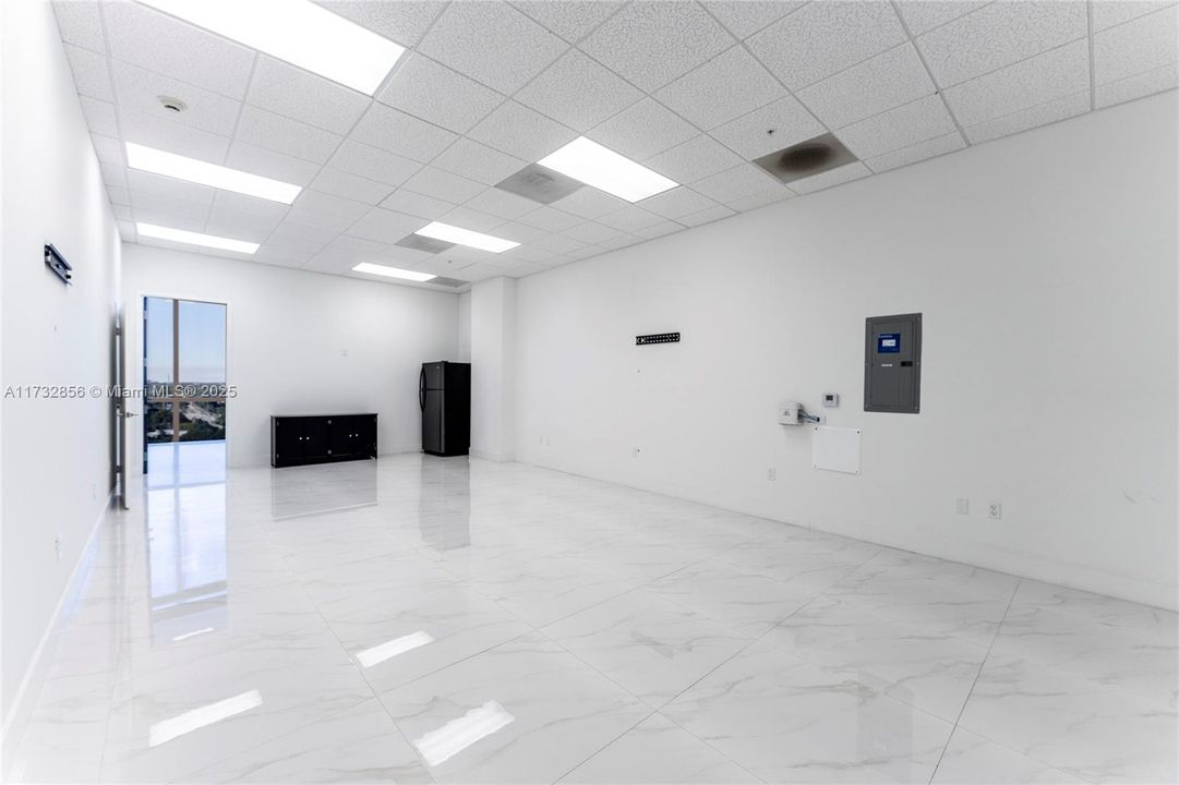 Recently Rented: $4,000 (0 beds, 0 baths, 0 Square Feet)