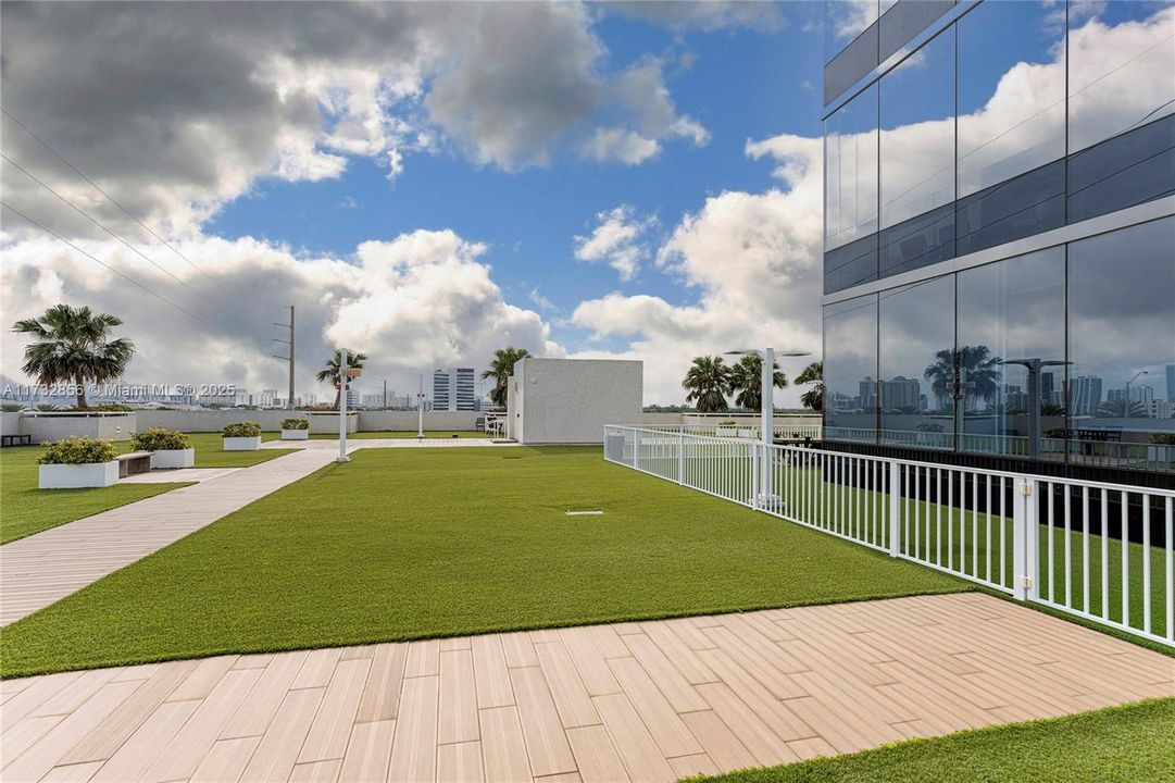 Recently Rented: $4,000 (0 beds, 0 baths, 0 Square Feet)