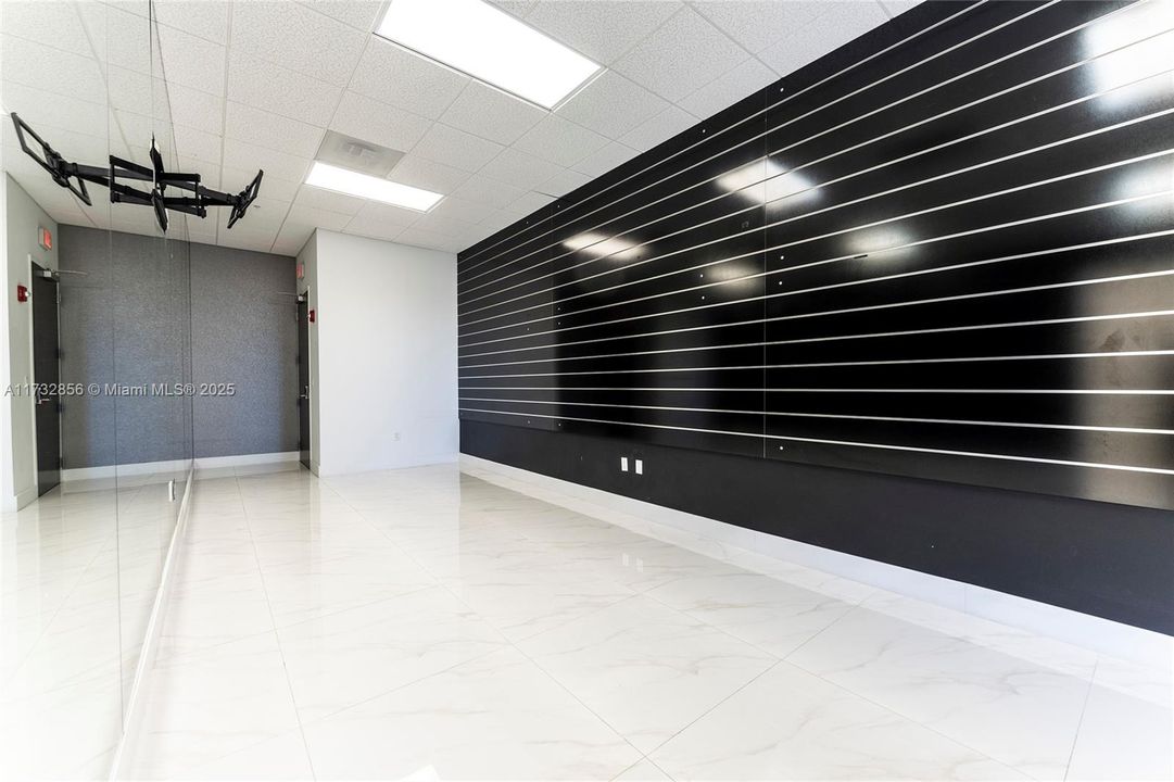 Recently Rented: $4,000 (0 beds, 0 baths, 0 Square Feet)