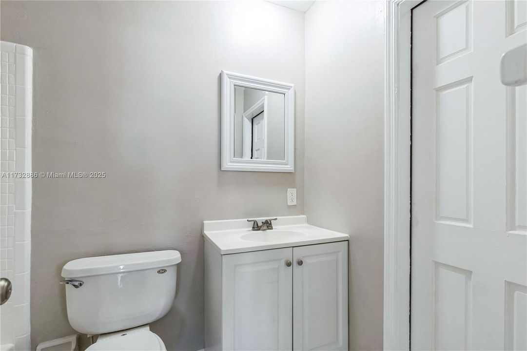 Recently Sold: $462,000 (3 beds, 2 baths, 1498 Square Feet)