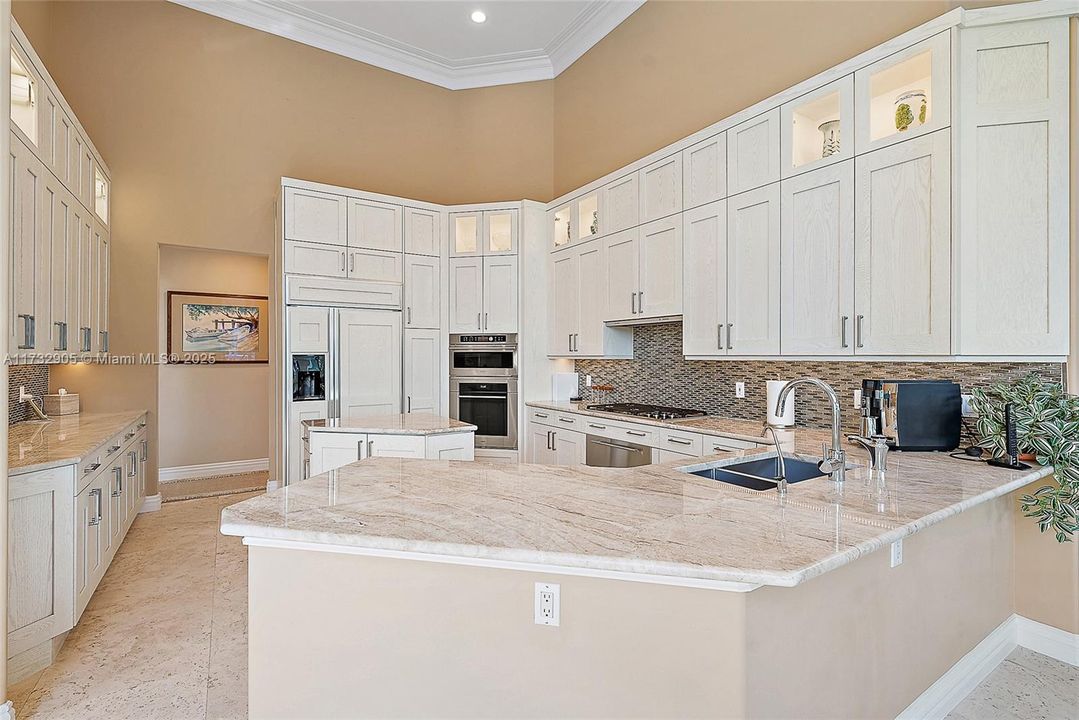 Vendido Recientemente: $8,000,000 (4 camas, 4 baños, 4990 Pies cuadrados)