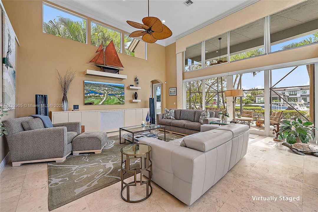 Vendido Recientemente: $8,000,000 (4 camas, 4 baños, 4990 Pies cuadrados)