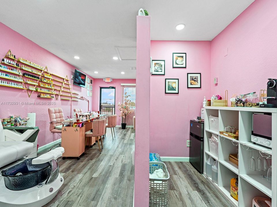 Recently Sold: $3,500,000 (0 beds, 0 baths, 0 Square Feet)