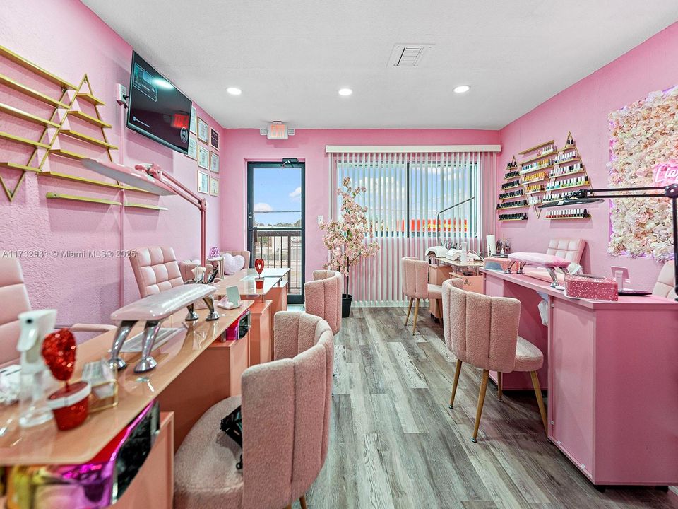 Recently Sold: $3,500,000 (0 beds, 0 baths, 0 Square Feet)