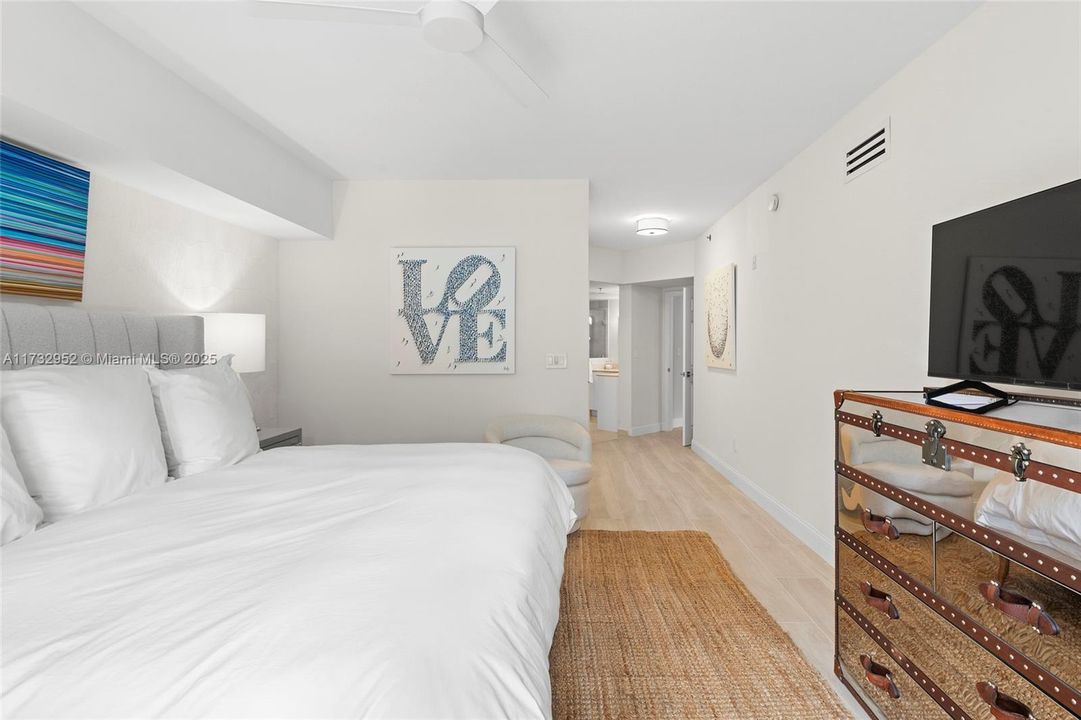 Recently Sold: $1,495,000 (3 beds, 3 baths, 1485 Square Feet)