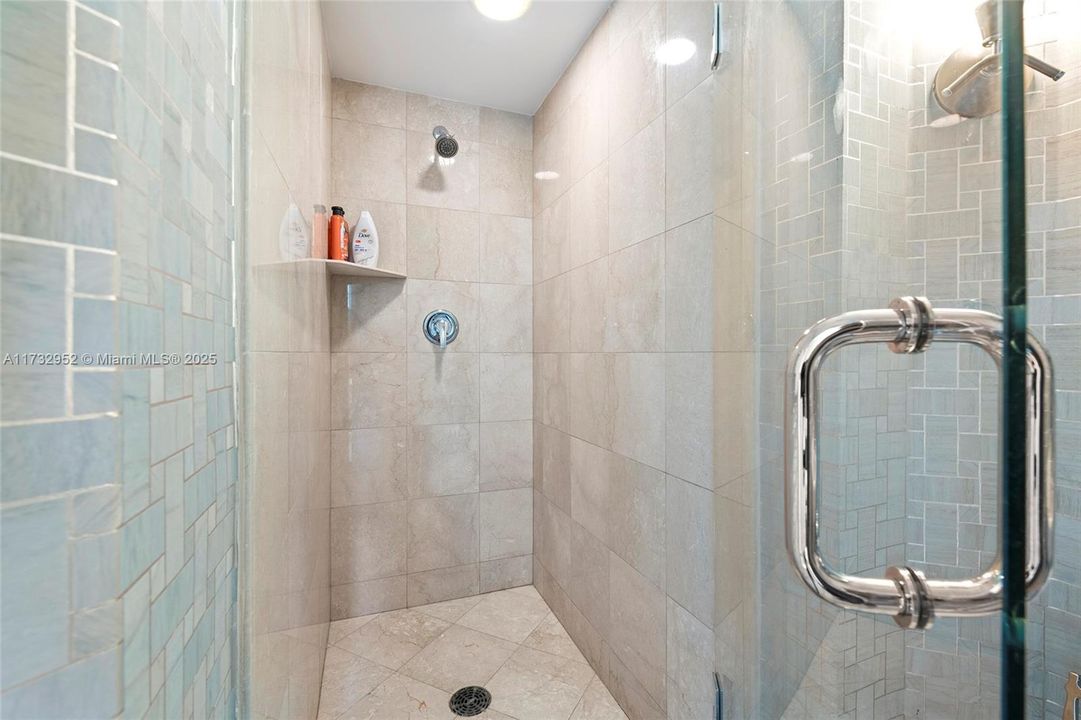 Recently Sold: $1,495,000 (3 beds, 3 baths, 1485 Square Feet)