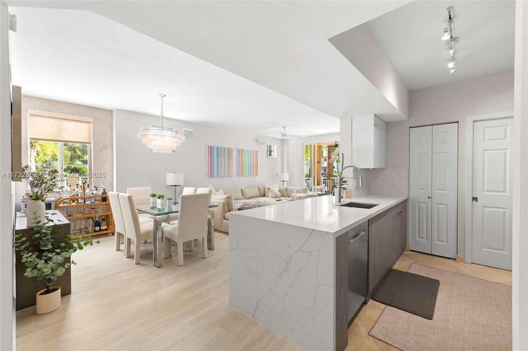 Recently Sold: $1,495,000 (3 beds, 3 baths, 1485 Square Feet)