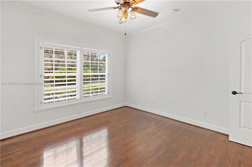 Guest Room 2 - Empty