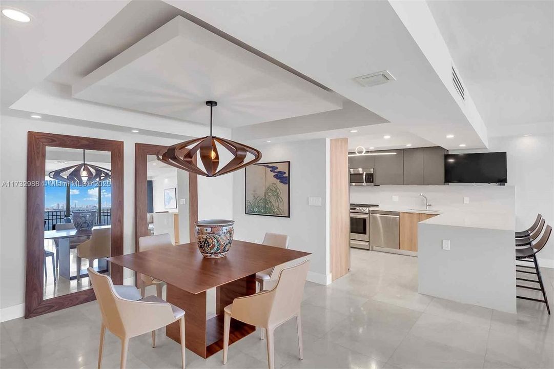 Vendido Recientemente: $1,599,000 (2 camas, 2 baños, 1882 Pies cuadrados)