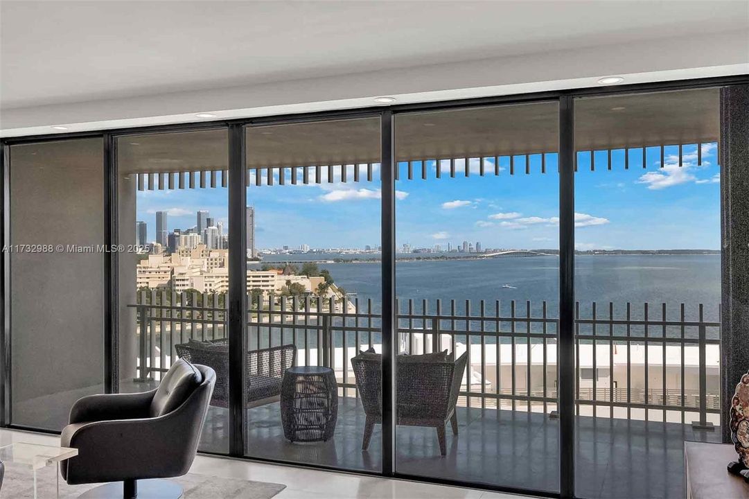 Vendido Recientemente: $1,599,000 (2 camas, 2 baños, 1882 Pies cuadrados)