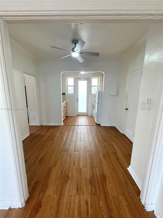 Recently Rented: $1,898 (0 beds, 1 baths, 550 Square Feet)
