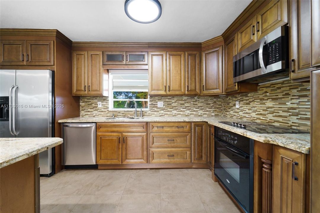 Недавно арендовано: $4,200 (4 спален, 2 ванн, 1992 Квадратных фут)