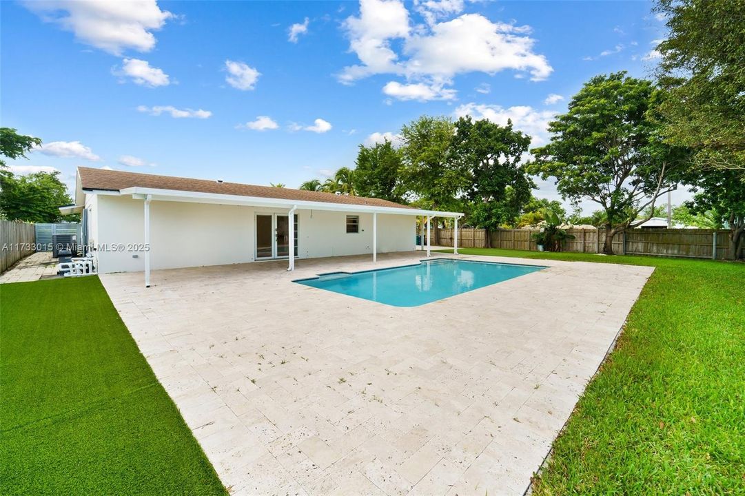 Недавно арендовано: $4,200 (4 спален, 2 ванн, 1992 Квадратных фут)