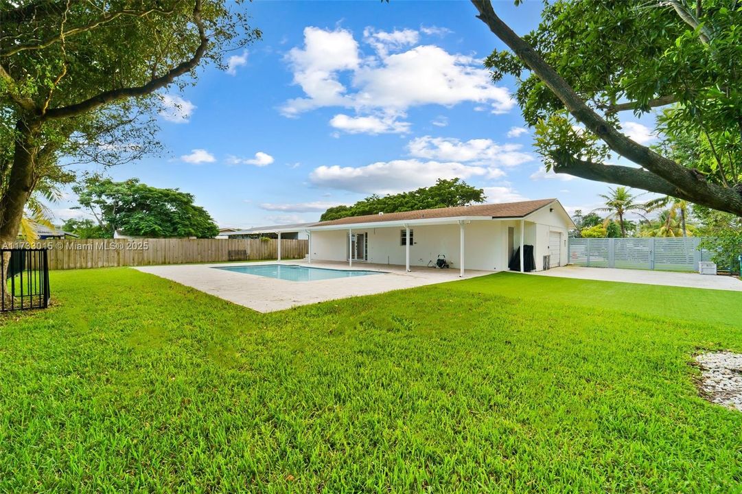 Недавно арендовано: $4,200 (4 спален, 2 ванн, 1992 Квадратных фут)