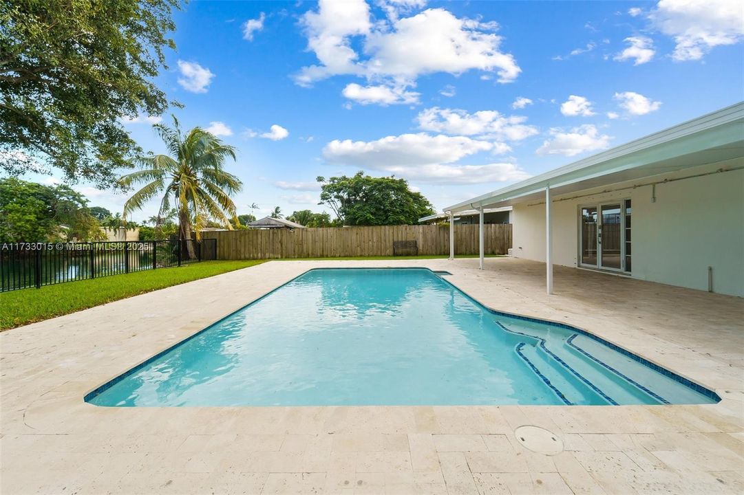 Недавно арендовано: $4,200 (4 спален, 2 ванн, 1992 Квадратных фут)