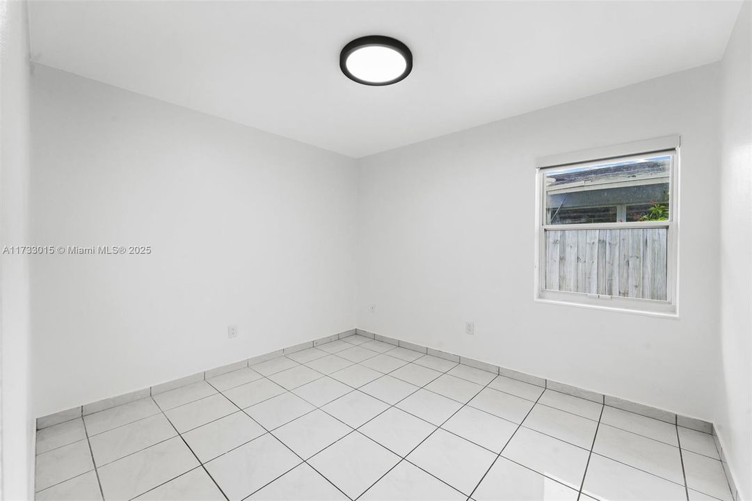 Недавно арендовано: $4,200 (4 спален, 2 ванн, 1992 Квадратных фут)