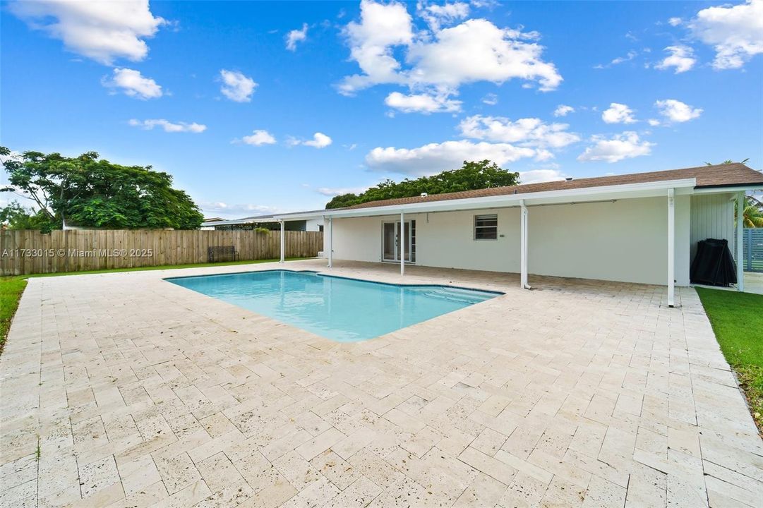 Недавно арендовано: $4,200 (4 спален, 2 ванн, 1992 Квадратных фут)