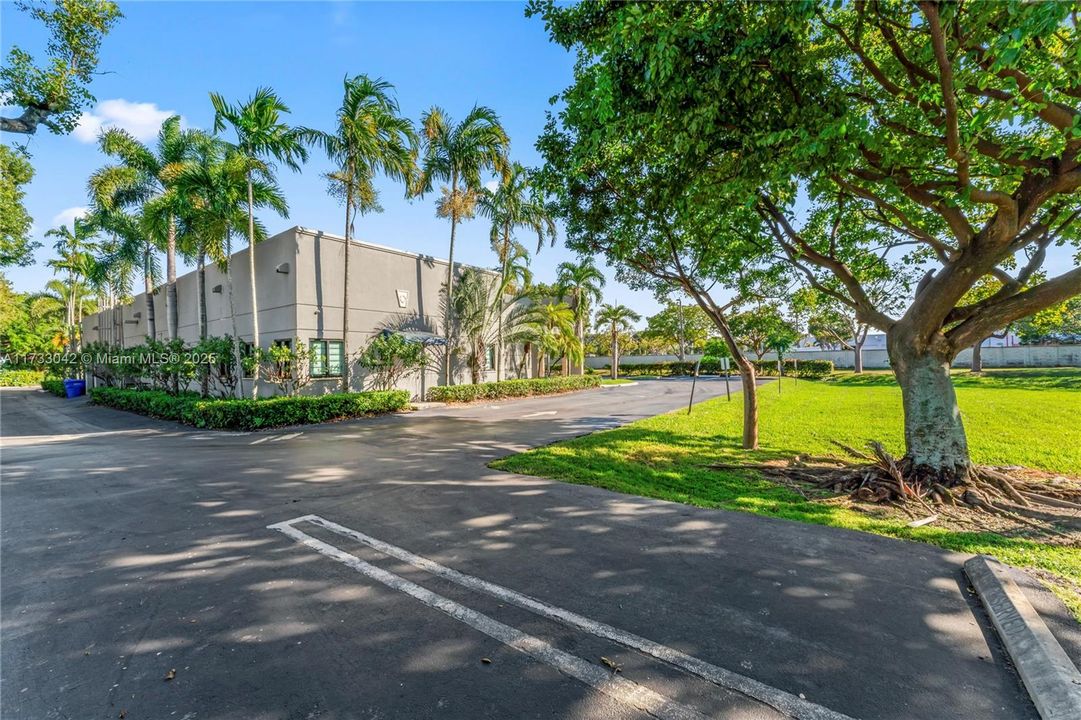 Active With Contract: $3,700,000 (0 beds, 0 baths, 0 Square Feet)