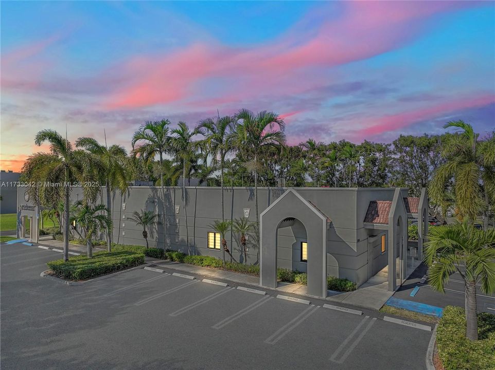 Active With Contract: $3,700,000 (0 beds, 0 baths, 0 Square Feet)