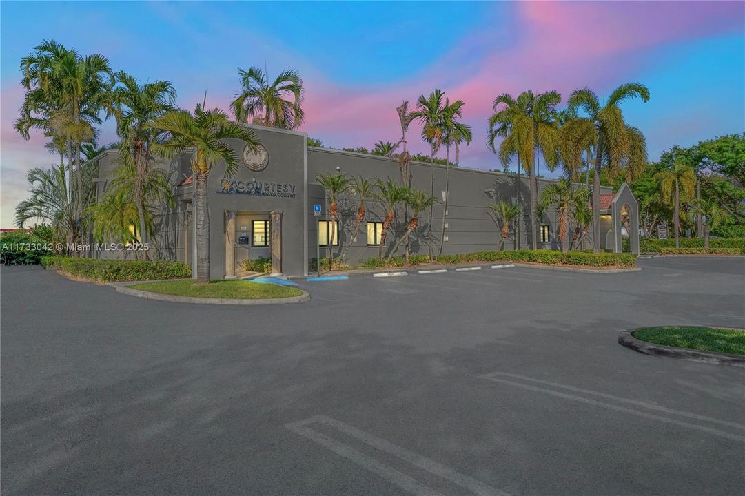 Active With Contract: $3,700,000 (0 beds, 0 baths, 0 Square Feet)