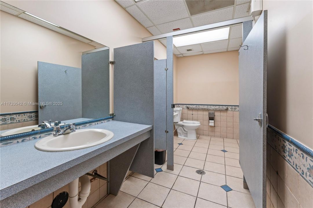 Active With Contract: $3,700,000 (0 beds, 0 baths, 0 Square Feet)