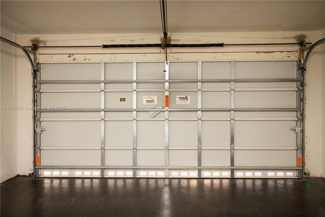 Vendido Recientemente: $1,395,000 (5 camas, 4 baños, 2923 Pies cuadrados)