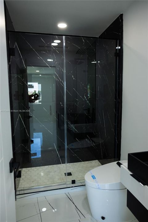 Vendido Recientemente: $1,395,000 (5 camas, 4 baños, 2923 Pies cuadrados)