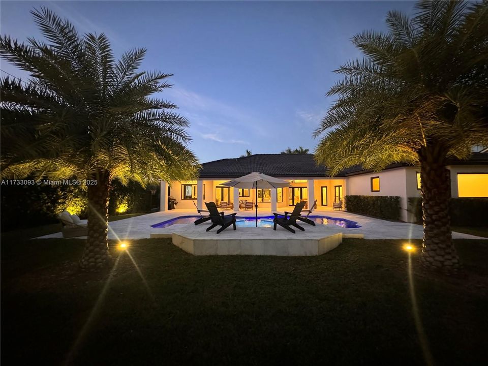 Vendido Recientemente: $1,650,000 (4 camas, 3 baños, 2969 Pies cuadrados)