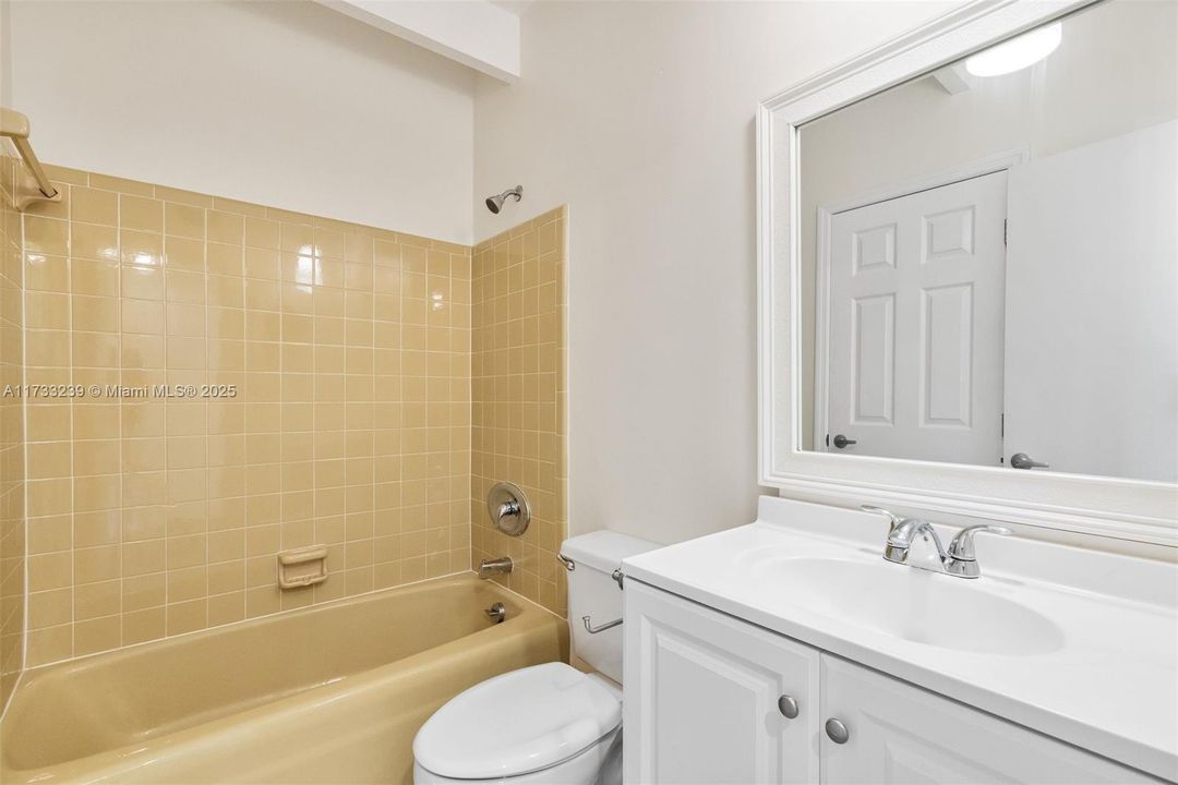 Недавно арендовано: $7,500 (3 спален, 3 ванн, 2181 Квадратных фут)