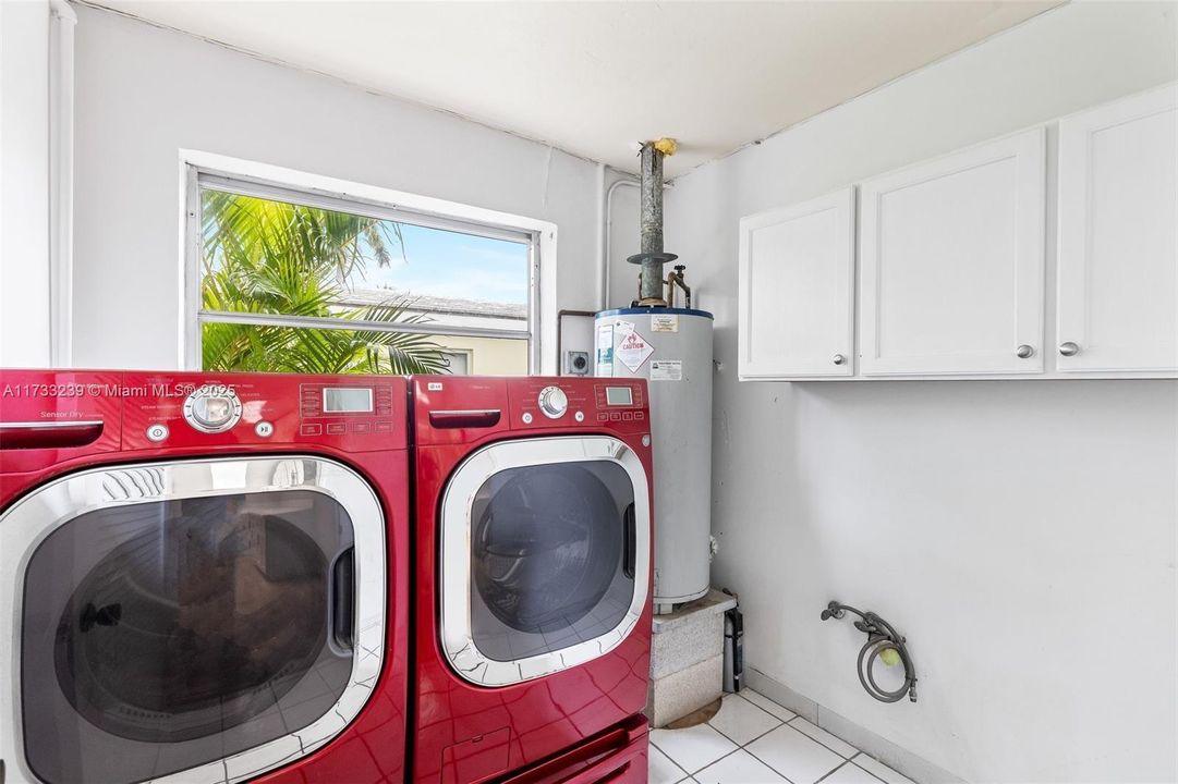 Недавно арендовано: $7,500 (3 спален, 3 ванн, 2181 Квадратных фут)