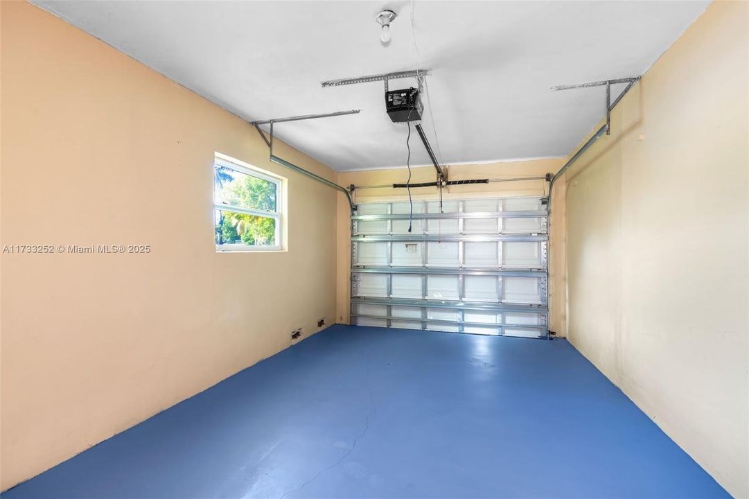 For Sale: $1,199,999 (0 beds, 0 baths, 3903 Square Feet)