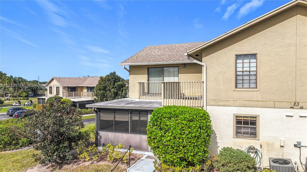 Vendido Recientemente: $225,000 (2 camas, 2 baños, 1384 Pies cuadrados)