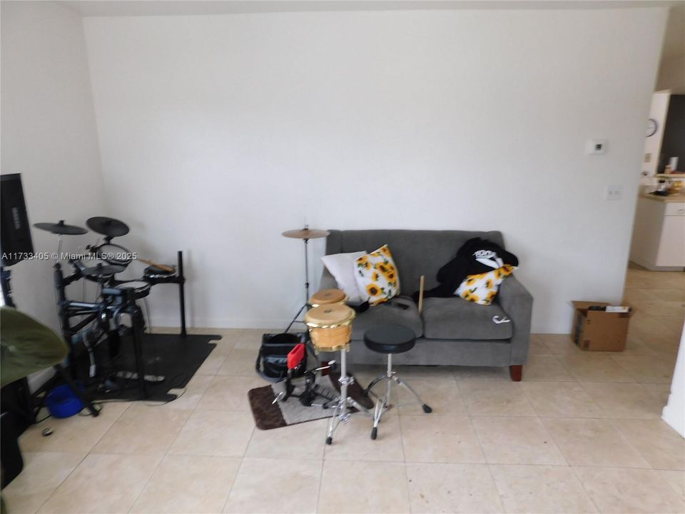 待售: $548,000 (0 贝兹, 0 浴室, 2290 平方英尺)