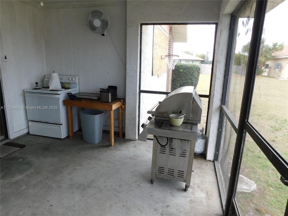 待售: $548,000 (0 贝兹, 0 浴室, 2290 平方英尺)