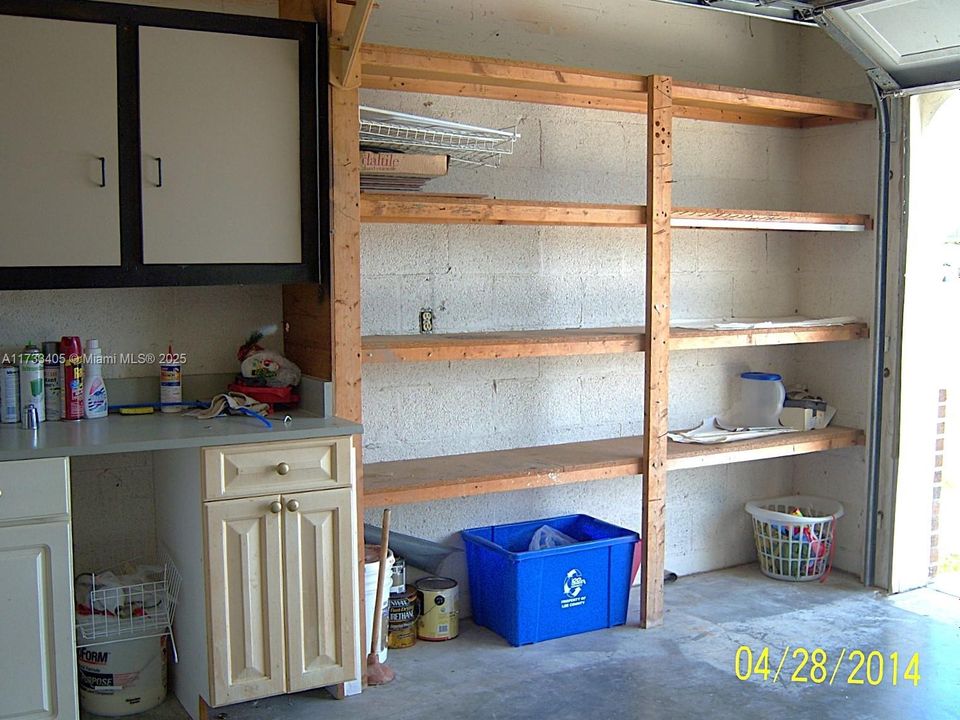 待售: $548,000 (0 贝兹, 0 浴室, 2290 平方英尺)