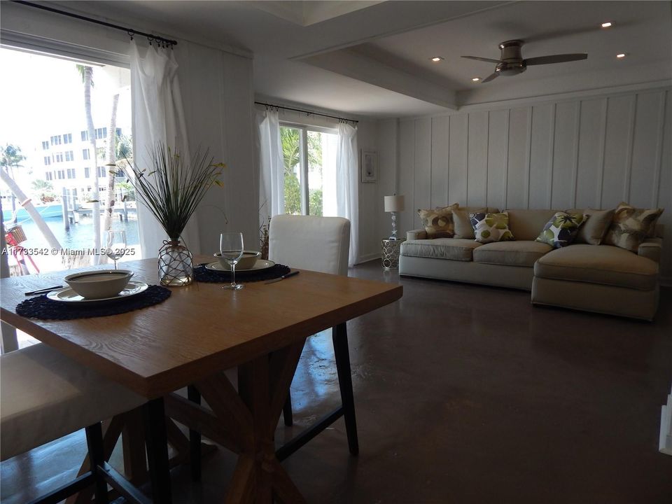 Recently Rented: $3,700 (1 beds, 1 baths, 904 Square Feet)