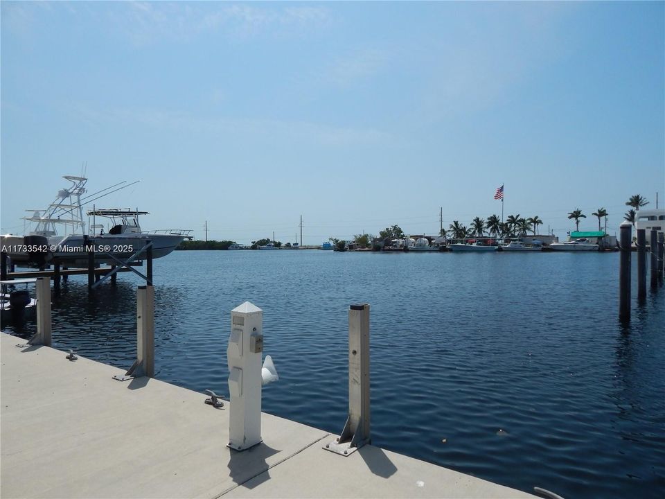 Recently Rented: $3,700 (1 beds, 1 baths, 904 Square Feet)